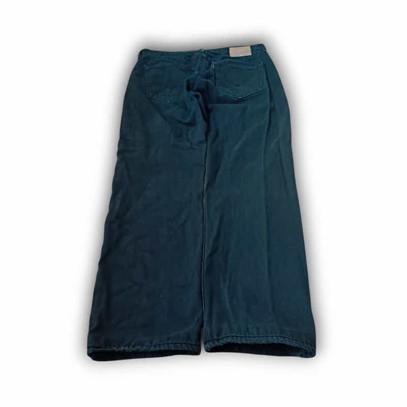 bottom clothing item image